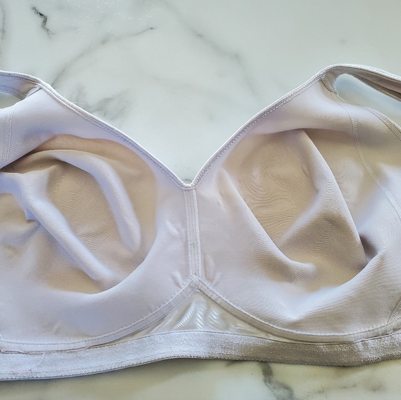 Playtex Bra 18 Hour Seamless Smoothing #4049 size 42D - Picture 12 of 16